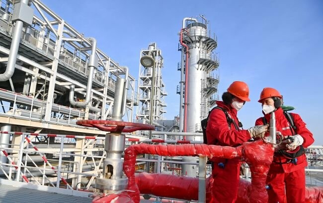 Переробляв російську нафту. Китай вперше в історії закриє один із найбільших НПЗ — Reuters Переробляв російську нафту. Китай вперше в історії закриє один із найбільших НПЗ — Reuters