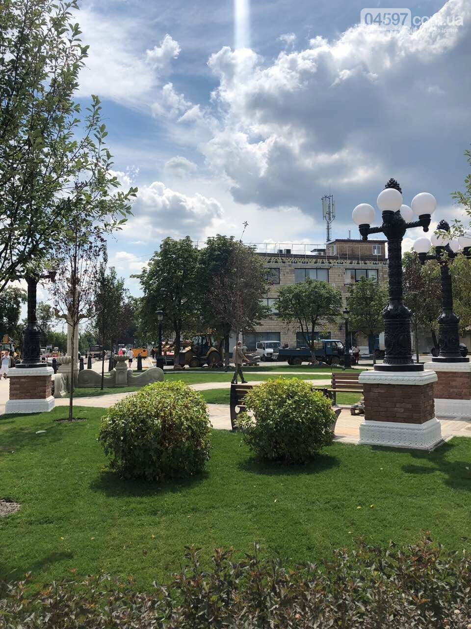 Роботи на площі, біля Еко-маркету, виходять на фінішну пряму, фото-1 Роботи на площі, біля Еко-маркету, виходять на фінішну пряму, фото-1