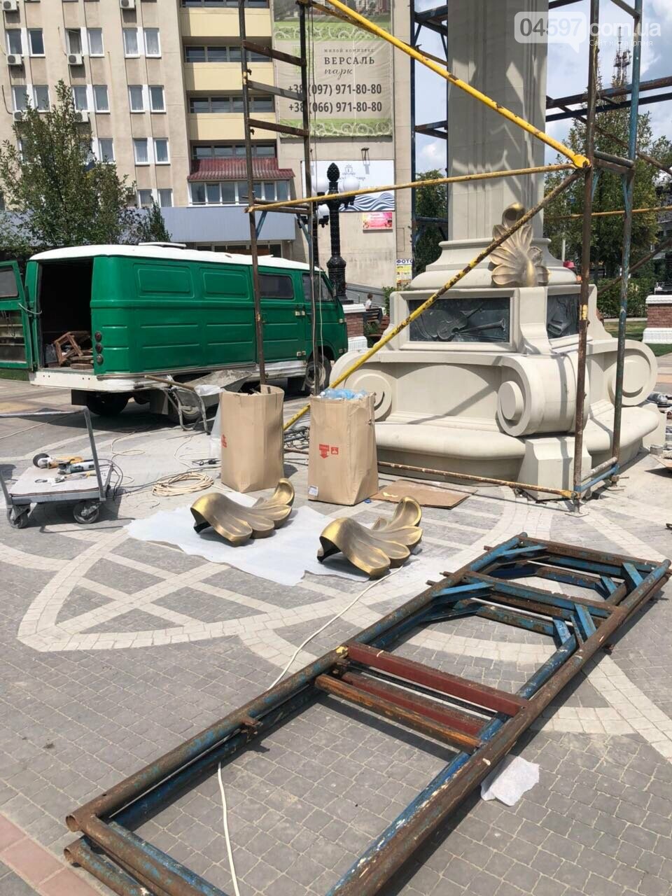 Роботи на площі, біля Еко-маркету, виходять на фінішну пряму, фото-2 Роботи на площі, біля Еко-маркету, виходять на фінішну пряму, фото-2