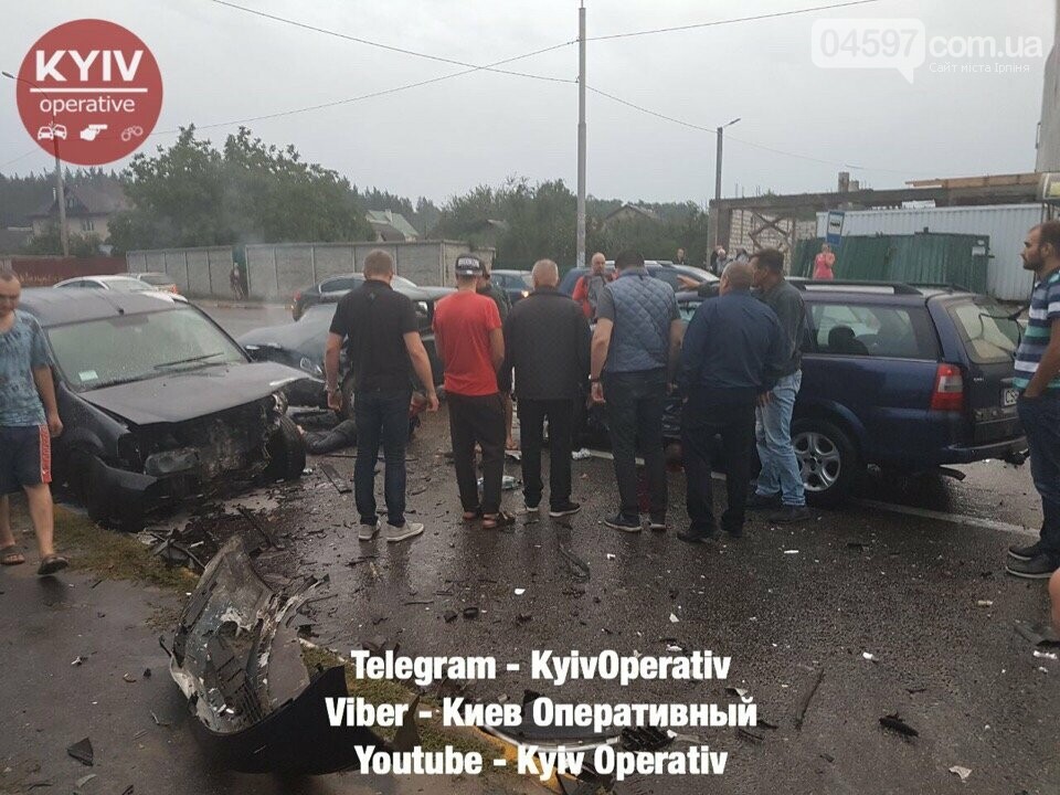 Трагічне ДТП в Ірпені: зіткнулися чотири автівки, фото-3 Трагічне ДТП в Ірпені: зіткнулися чотири автівки, фото-3