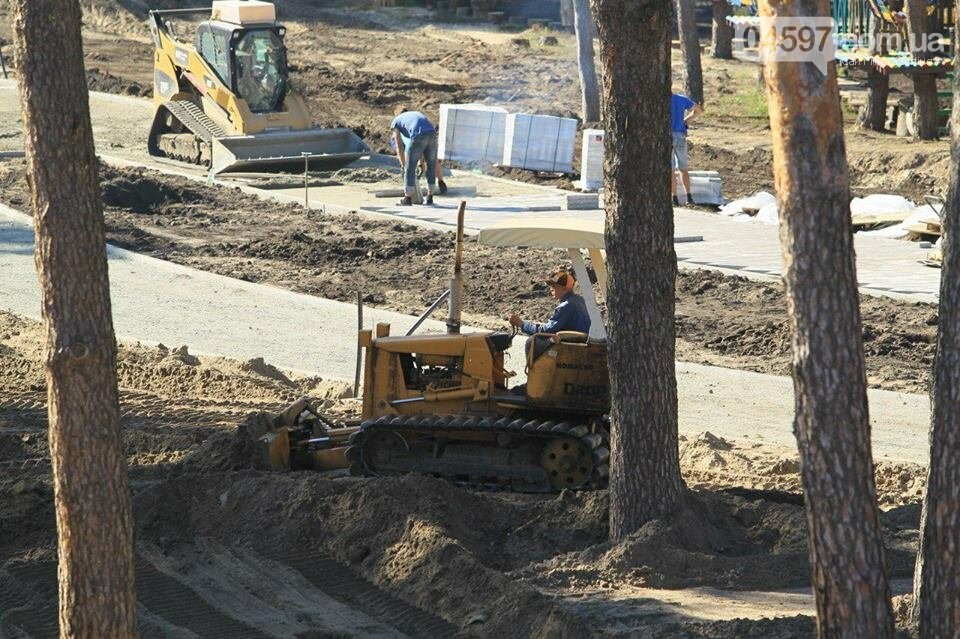 Улюблене місце студентів: що буде з трибунами в парку Перем..., фото-5 Улюблене місце студентів: що буде з трибунами в парку Перемоги?, фото-5