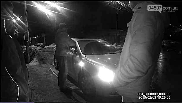 П'яного «поборника» виконання ПДР забрали до поліції за хул..., фото-2 П'яного «поборника» виконання ПДР забрали до поліції за хуліганство, фото-2