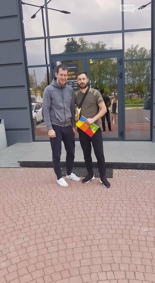 Ірпінський забудовник подарував квартиру родині, яка збирає..., фото-1 Ірпінський забудовник подарував квартиру родині, яка збирає кошти на лікування сину, фото-1