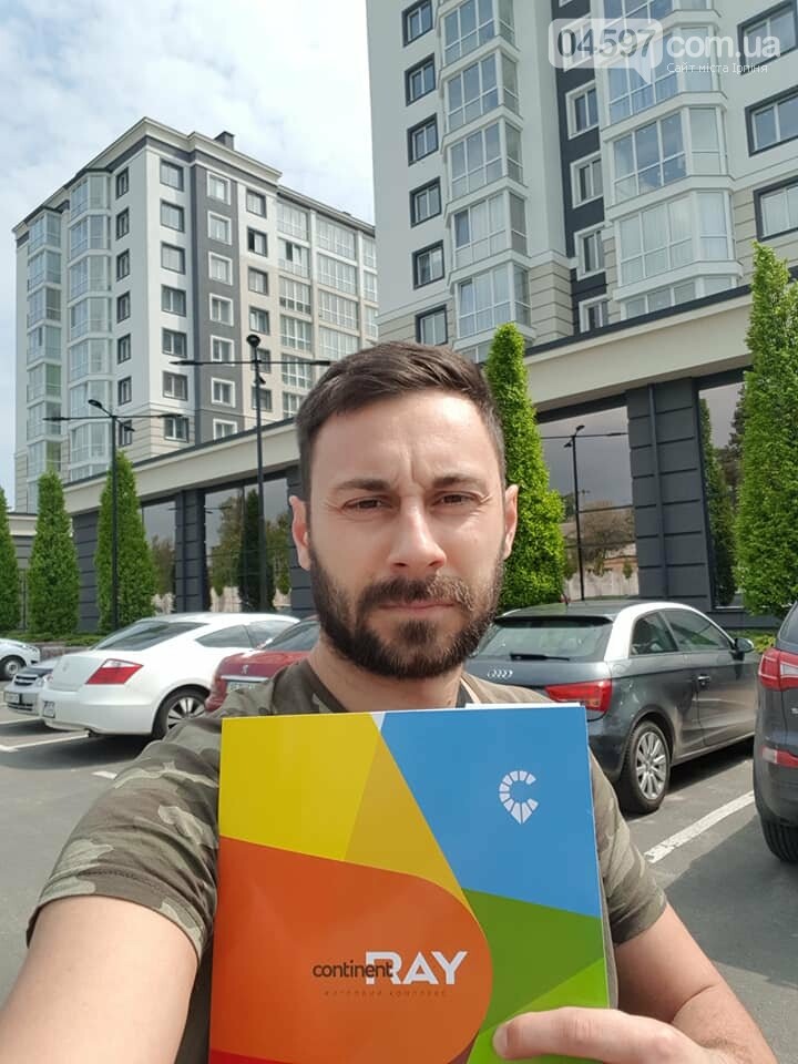 Ірпінський забудовник подарував квартиру родині, яка збирає..., фото-2 Ірпінський забудовник подарував квартиру родині, яка збирає кошти на лікування сину, фото-2