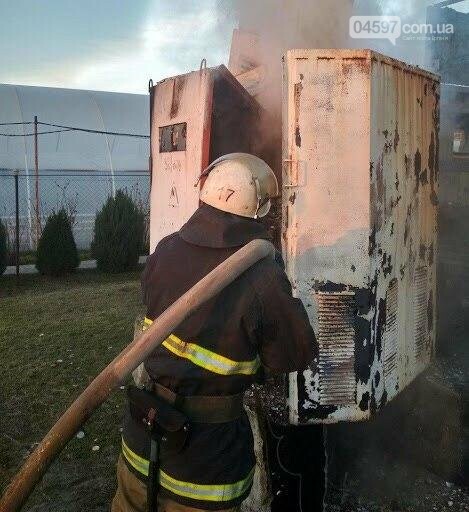 В Ірпені вибухнув трансформатор - кілька будинків без світла, фото-1 В Ірпені вибухнув трансформатор - кілька будинків без світла, фото-1