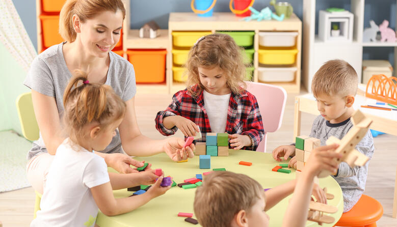 садок з англійською